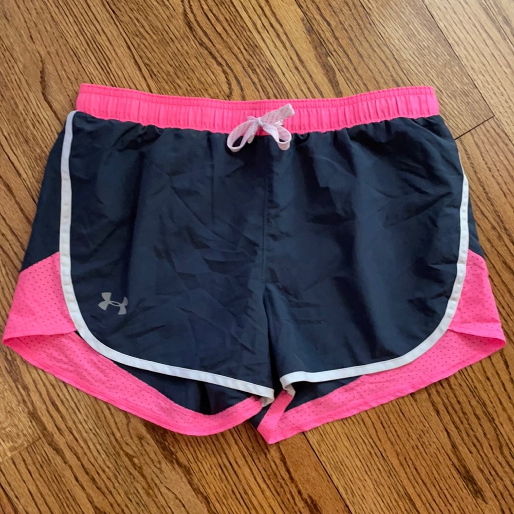 Girls Under Armour shorts. Size Youth XL